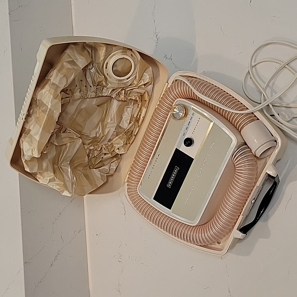 VTG 1950's Universal Bonnet Hair Dryer with Case, Perfumer, Nail Dryer =…